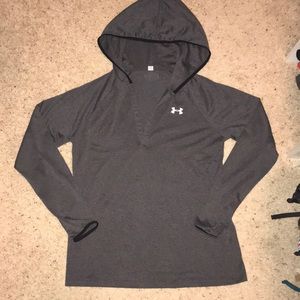 Under Armour pullover
